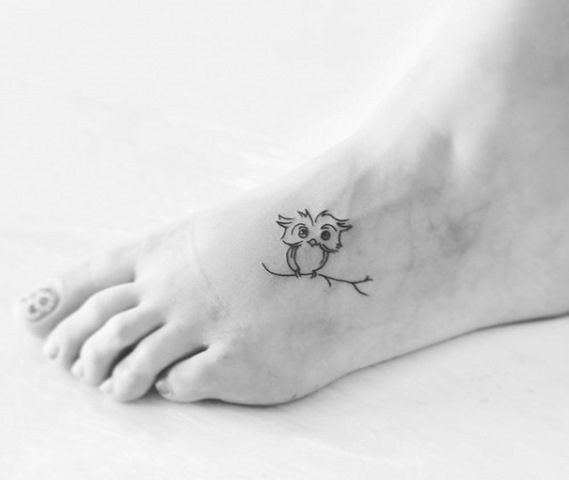 ideas tatuajes diminutos pies 15