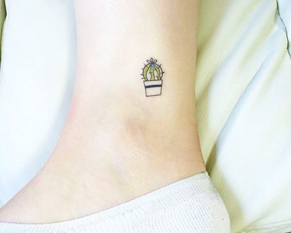 ideas tatuajes diminutos pies 4