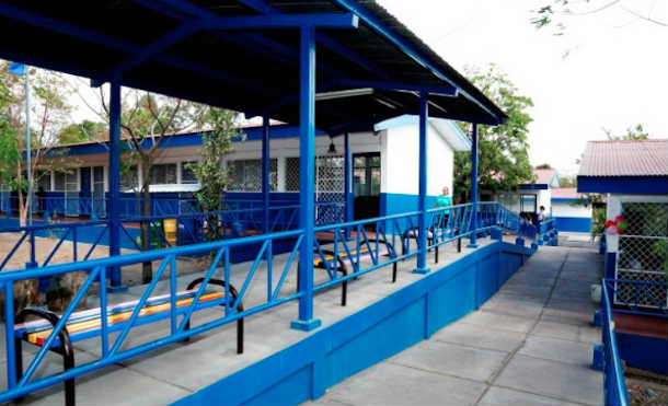 escuela bonita26