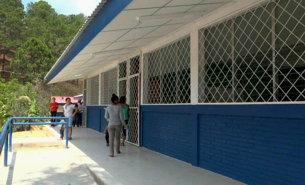 Inauguran mejoras en el centro educativo José Dolores Estrada