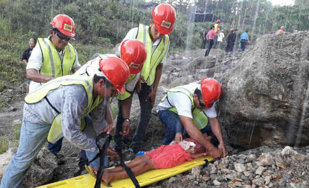 A eso de las 11 de la mañana se activaron las alarmas en el municipio El Rama donde se presentaron 4 escenarios de emergencias; deslave, inundación, incendio y tornado.