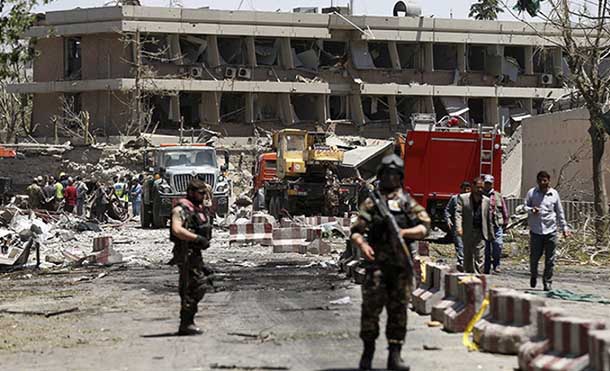 80 muertos y 300 heridos tras una explosión en Kabul