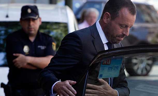 Fiscalía española ordena prisión incondicional para el ex presidente del Barca, Sandro Rosell