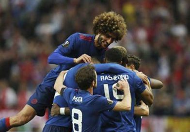 El Manchester United somete al Ajax y logra el título que le faltaba