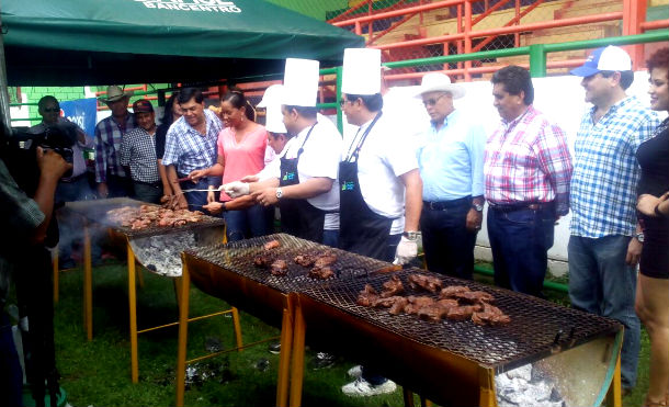 En Juigalpa realizan el asado más grande de Nicaragua