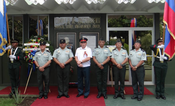 Ejército de Nicaragua y Misión Militar Rusa realizan ceremonia por 72 Aniversario del Día de la Victoria