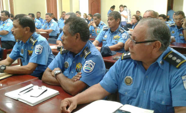 Mandos policiales abordan tema de libre circulación en mercados capitalinos