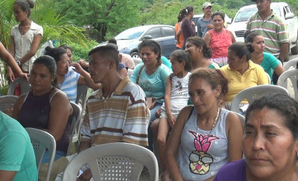 Ocotal: 50 familias reciben materiales para construcción de letrinas