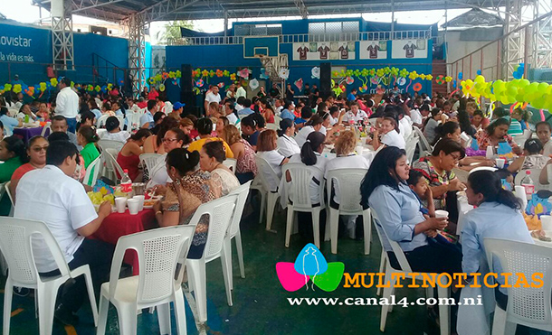 Gobierno local de Rivas comparte almuerzo con docentes del municipio