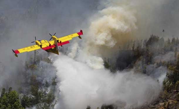 Desmienten caída de avión que combatía incendio en Portugal