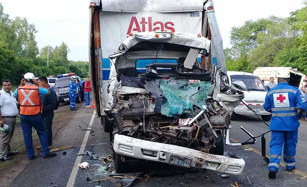 Brutal choque deja dos fallecidos en carretera Norte