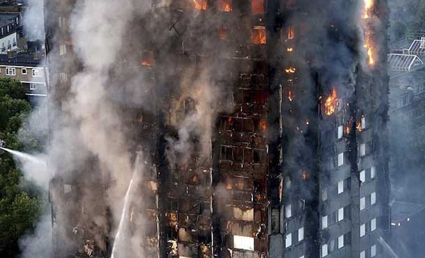 Revelan que incendio en torre de Londres empezó en una nevera