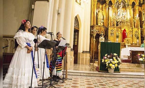 Celebran en Perú Misa campesina por el Padre Miguel D’Escoto