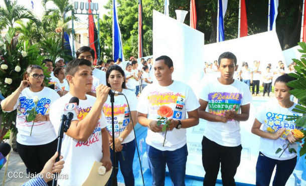 "Una flor para Carlos", Padre de la Revolución Popular Sandinista