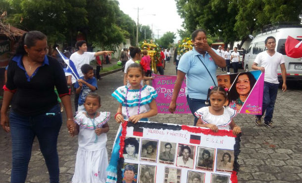 Conmemoran a Héroes y Mártires del Barrio Camilo Chamorro en el DVI