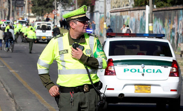 Explosión en centro comercial de Bogotá deja al menos un muerto