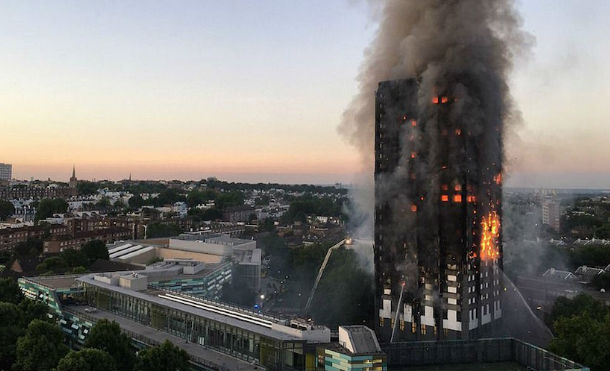 Infernal incendio en Londres deja al menos 6 muertos 