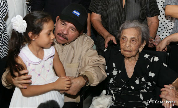 companera rosario lamenta muerte de matilde tellez, madre del Comandante carlos nuñez y el companero rene nunez