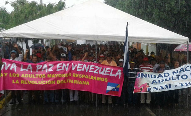 UNAM marcha en respaldo al pueblo de Venezuela.