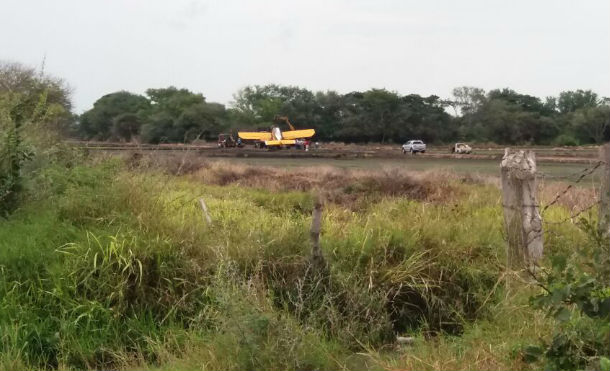 Avioneta "fumigadora" se precipita en El Jicaral