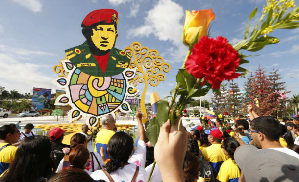 Compañera Rosario saluda el 63 aniversario del natalicio del Comandante Chávez