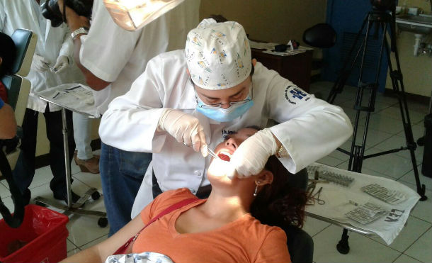 Hospital Manolo Morales realiza jornada maxilofacial en saludo al 38/19