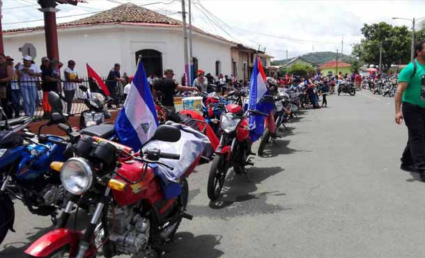 Cientos de motorizados de Masaya participan en la celebración del 38/19