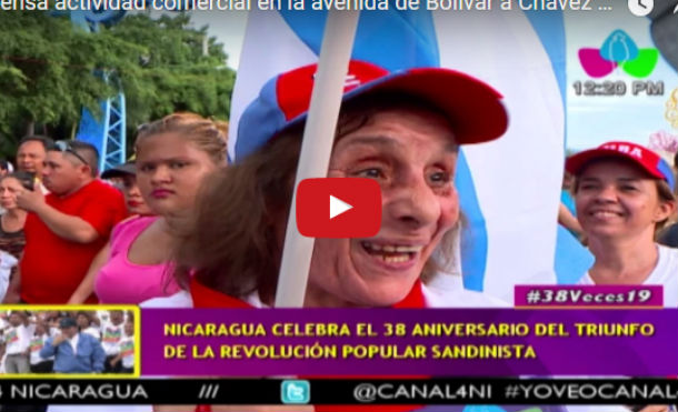 Intensa actividad comercial en la avenida de Bolívar a Chávez con la celebración del 38-19