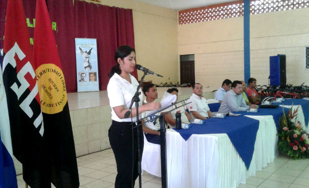 Estudiantes y maestros de Managua, protagonistas del programa “Ayúdame a llegar”