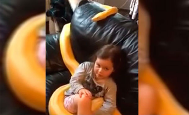 Polémico video de una niña con una pitón generó gran indignación en las redes