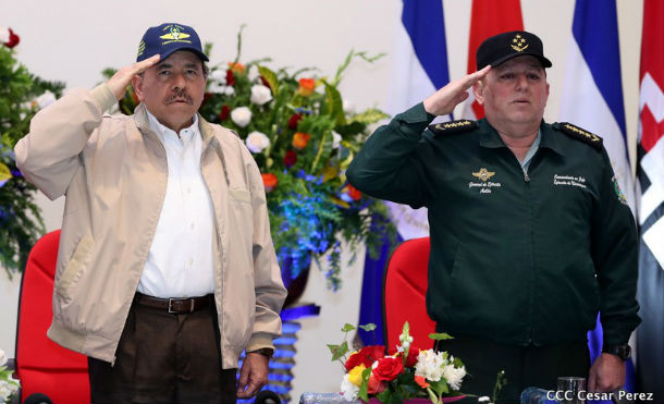 Comandante Daniel y Compañera Rosario presiden acto del 38 Aniversario de la Fuerza Aérea del Ejército de Nicaragua 