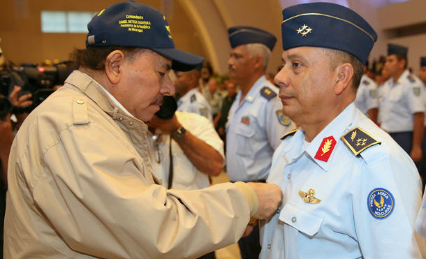 Comandante Daniel y Compañera Rosario presiden acto del 38 Aniversario de la Fuerza Aérea del Ejército de Nicaragua 