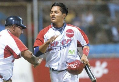 Robles le devuelve la vida al Bóer, y habrá cuarto juego ante León