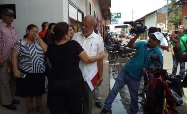 Candidatos del FSLN en Juigalpa visitan el mercado central