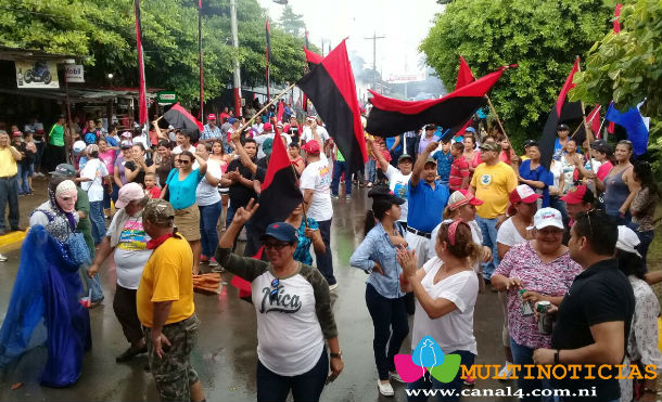 Familias rivenses participan de la Caminata de las victorias