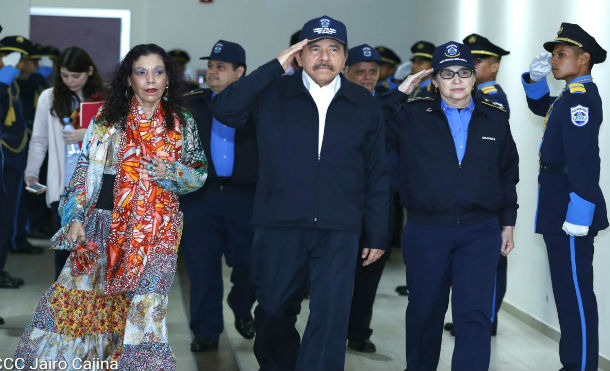 Comandante Daniel y Compañera Rosario presiden acto del 38 Aniversario de la fundación de la Policía Nacional