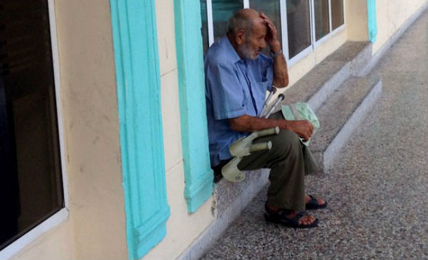 Anciano fingió dolencia para ir a hospital y no pasar su cumpleaños solo