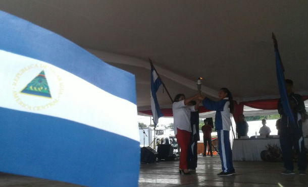 Nicaragua entrega la Antorcha de la Libertad a Costa Rica