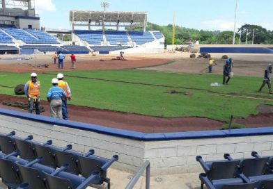 Listo para que se cante Play Ball en el Estadio Dennis Martínez