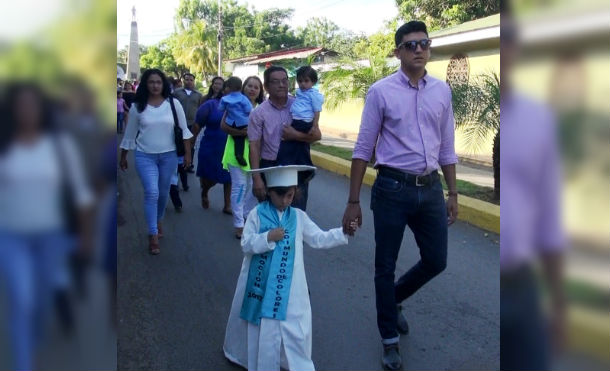 66 niños y niñas se promocionaron del CDI "Mundo de Colores" de Nindirí