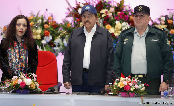 Comandante Daniel y Compañera Rosario presiden graduación de Cadetes del Centro Superior de Estudios Militares