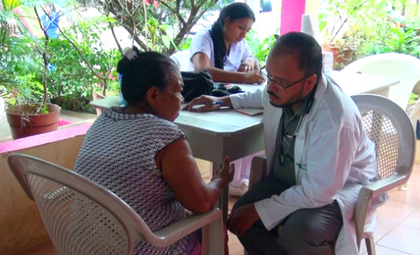 Nindirí: Familias del barrio Roberto Lara reciben atención médica especializada