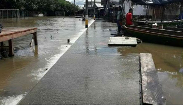 Fuertes lluvias en Colombia dejan unas 30.260 personas sin hogar