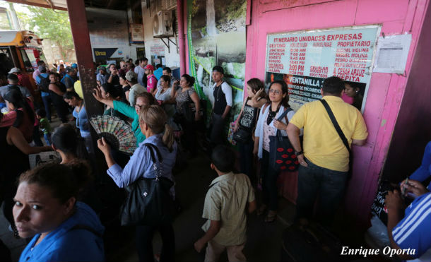 Nicaragüenses viajan al interior del país para celebrar un fin de año en unidad familiar