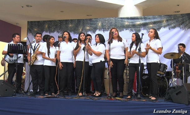 Realizan concierto en apoyo a Pablo Ney y la agrupación Vox Populi