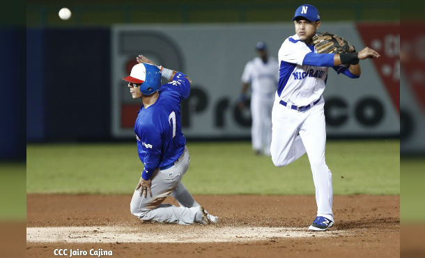 Pinoleros superan a Panamá 2-1 y le roban el invicto