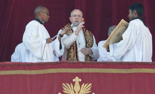 Papa Francisco impartió la bendición “Urbi et Orbi”