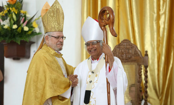 Monseñor Pablo Schmitz toma posesión de su cargo como Obispo de la nueva sede Episcopal de Bluefields