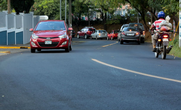 Familias y Alcaldía de Managua inauguran 19 cuadras en Santo Domingo