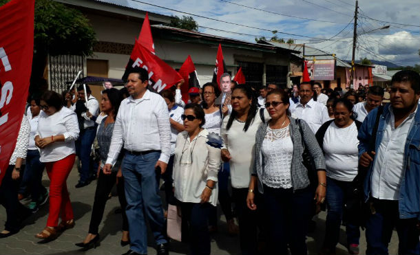 Maestros nicaragüenses celebran a Rubén Darío asumiendo compromisos educativos